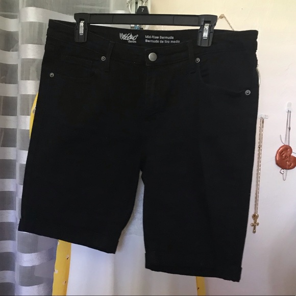 Mossimo Supply Co. Pants - Black shorts